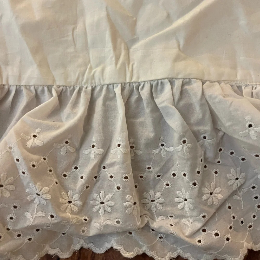 Vintage Precious Moments Handmade Cross stitched Baby Blanket w/ Eyelet Ruffle - Picture 10 of 14
